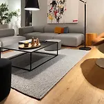B6 - Die Moderne Architektenvilla Fuer 2-6 Personen, Nuernberg
