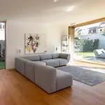 B6 - Die Moderne Architektenvilla Fuer 2-6 Personen, Nuernberg
