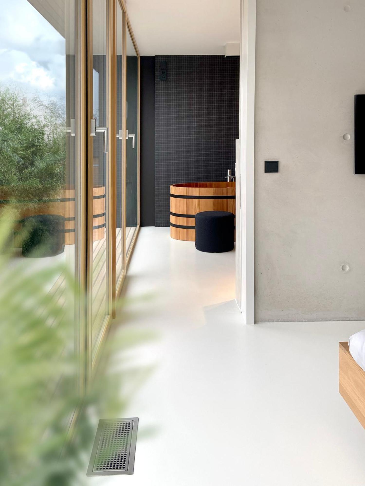 B6 - Moderne Architektenvilla Fuer 2-6 Personen, Ferienhaus *