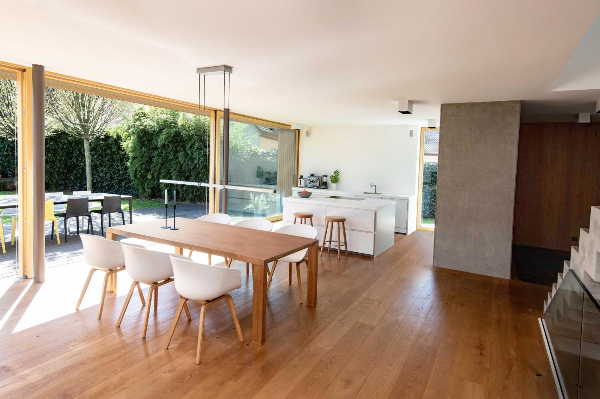 B6 - Moderne Architektenvilla Fuer 2-6 Personen,